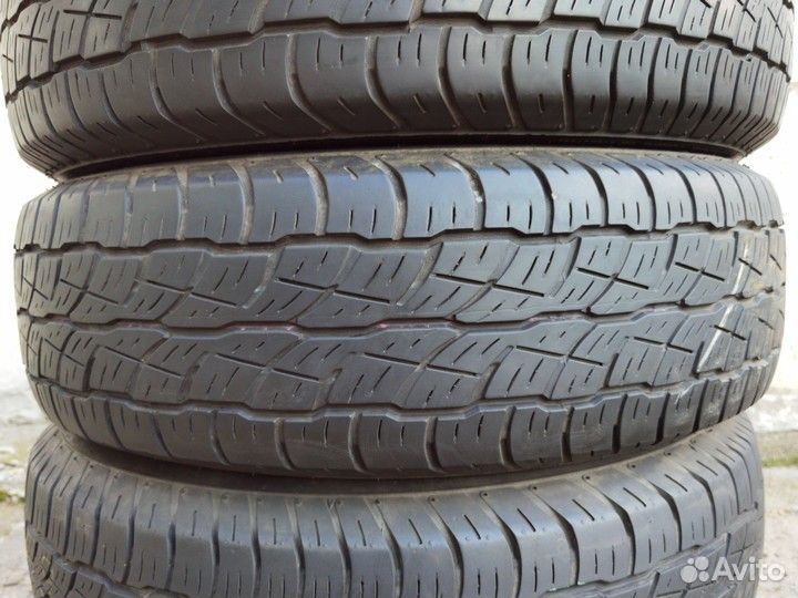 Bridgestone Dueler H/T 687 215/70 R16 99H