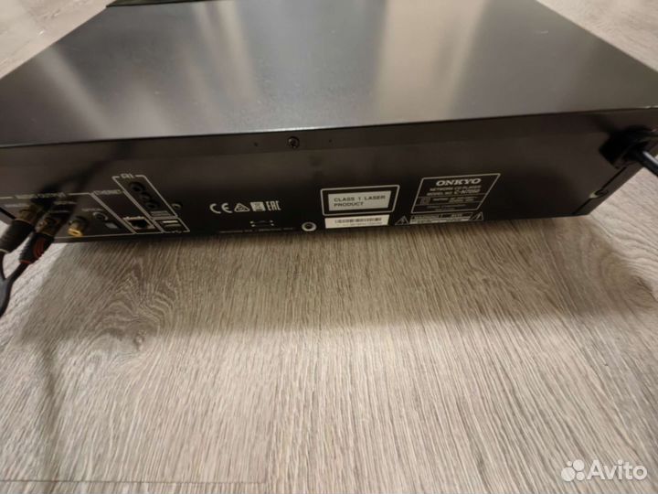 Cd проигрыватель и сетевой плеер Onkyo C-N7050