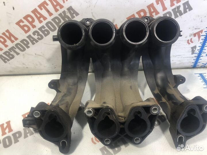 Фольксваген Гольф Впускной коллектор