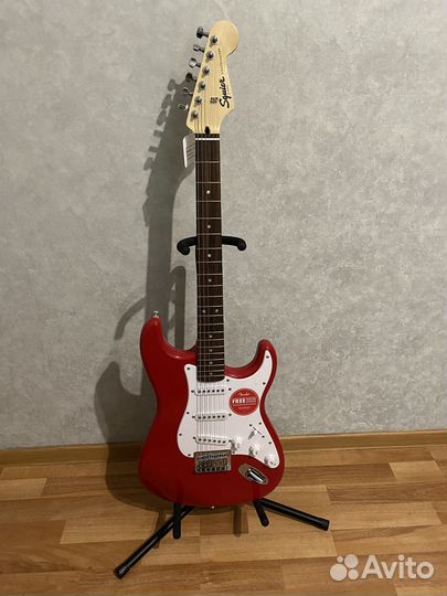 Электрогитара Squier Sonic Strat HT Torino Red