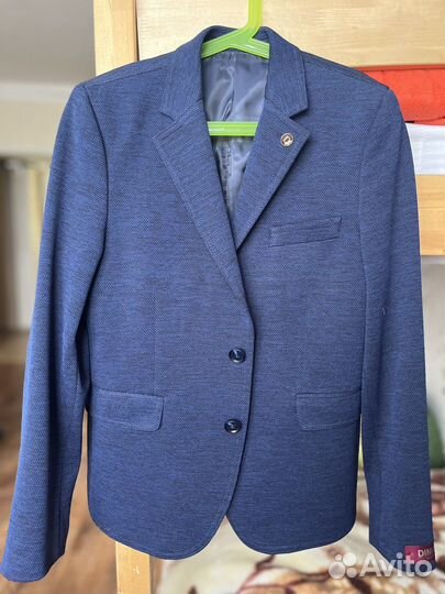 Школьный пиджак