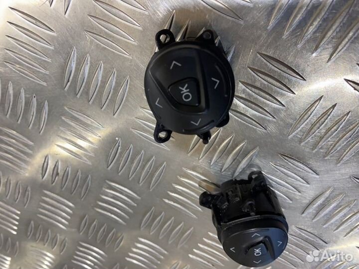 Кнопки в руль Ford Focus 3 хэтчбек 2.0