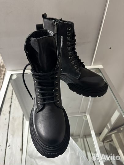 Ботинки женские демисезонные 38