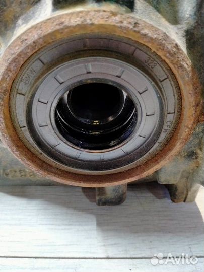 Редуктор Bmw X5 E53 M54 2006