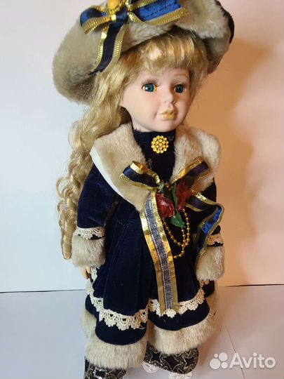 Кукла фарфоровая коллекционная