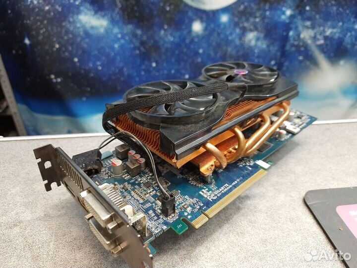 Видеокарта Radeon HD5830