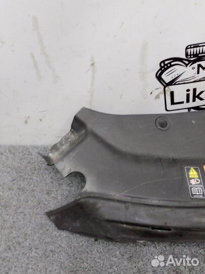 Накладка на фару правая Mercedes Glk GLK