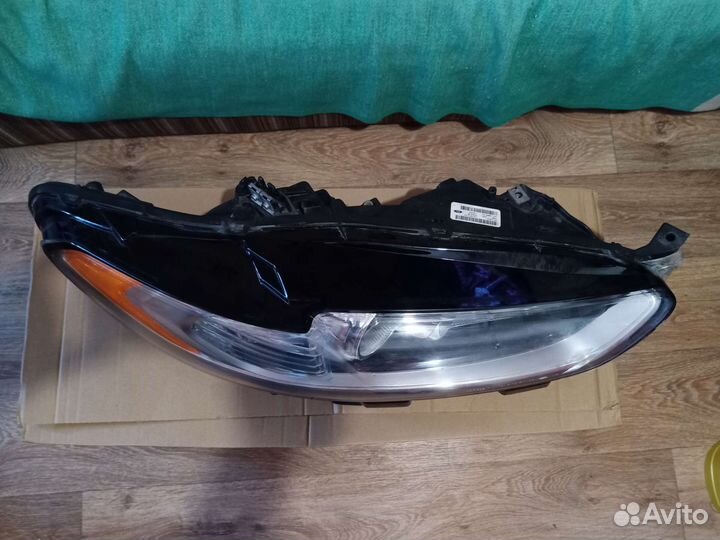 Фара Ford Fusion USA