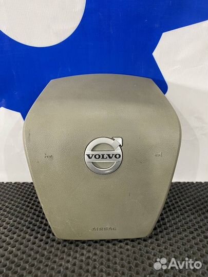 Подушка безопасности водителя Volvo FH4 82879399