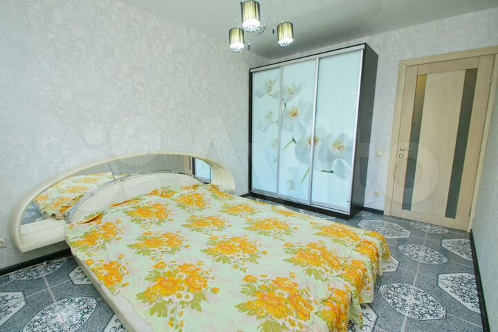 3-к. квартира, 74 м², 2/10 эт.
