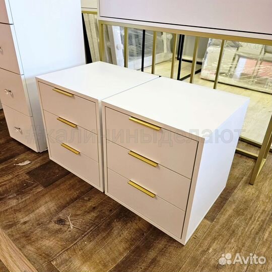 Тумбы и консоли прикроватные подвесные