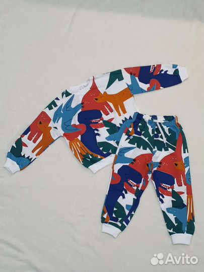 Костюм Zara новый