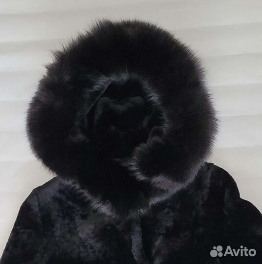 Шуба мутоновая с капюшоном