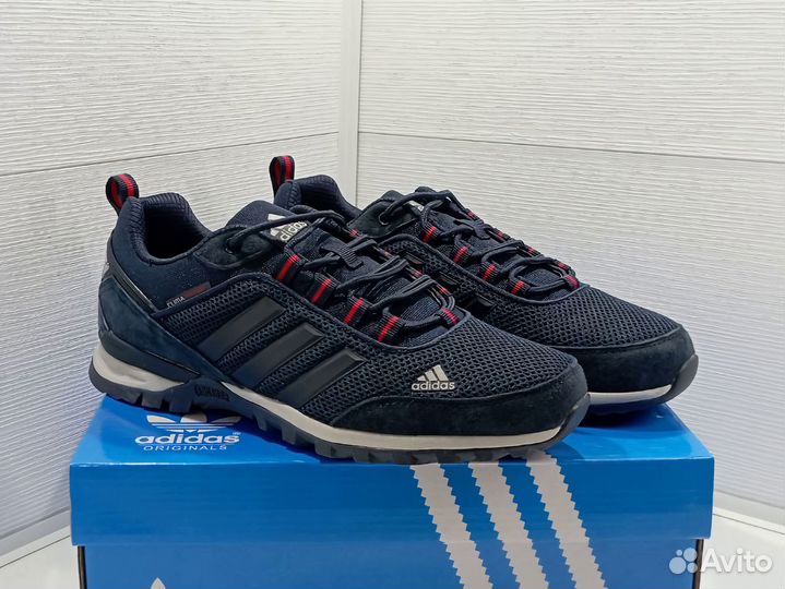 Кроссовки adidas daroga