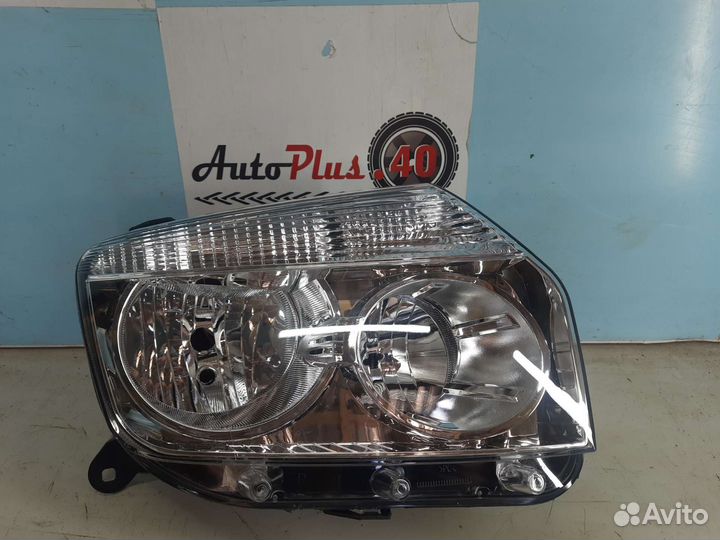 Фара правая Renault Duster