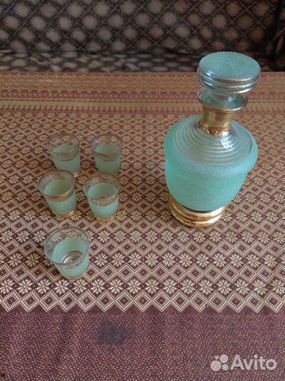 Штоф графин из обсыпного стекла с рюмками