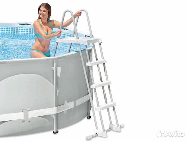 Лестница для бассейна