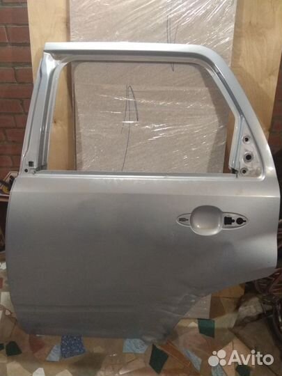 Дверь Форд эскейп, меркури маринер - задняя левая