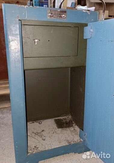 Шкафы сейфы металлические Шмо