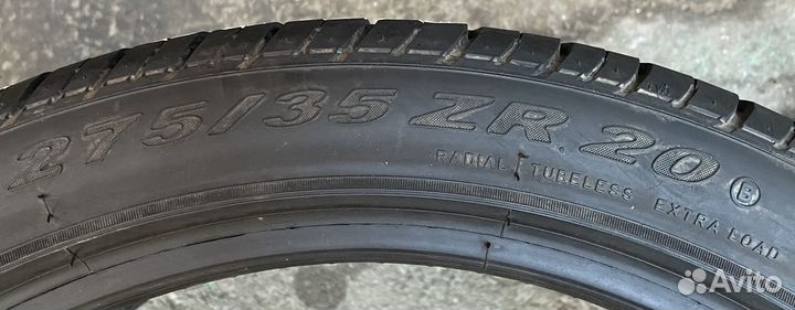 Pirelli P Zero Rosso 275/35 R20