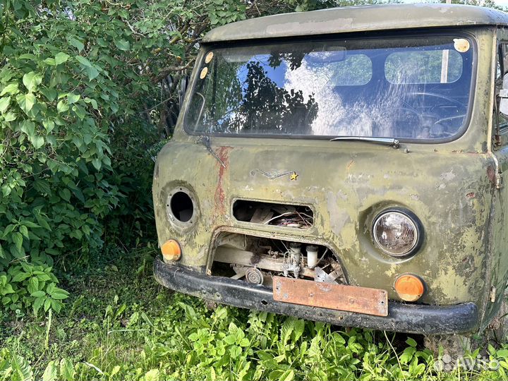 Уазик 3303 целиком на запчасти