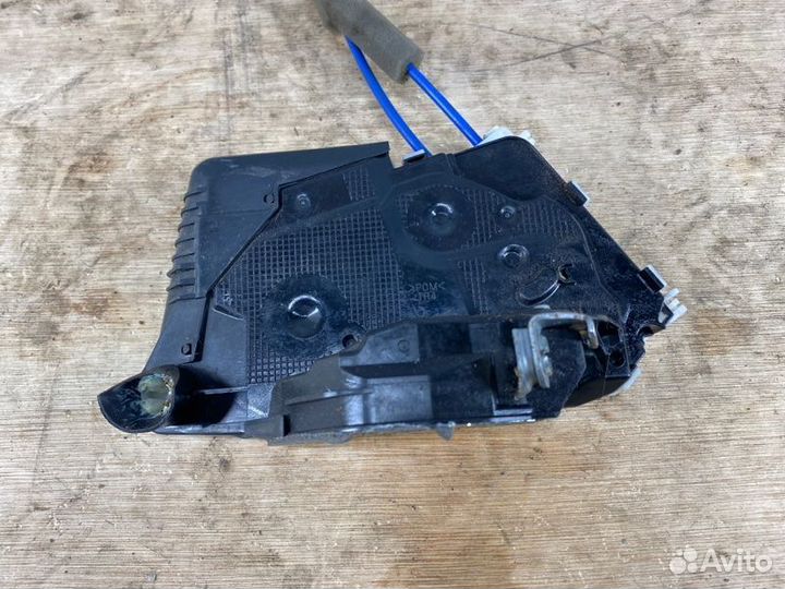 Замок двери передний правый Honda Cr-V 4 RM