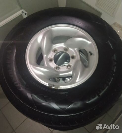 4 колеса для джипа 265/70 R15 на литых дисках