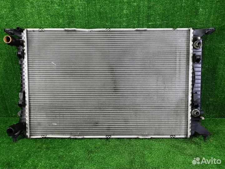 Радиатор охлаждения Audi A4 (8K B8) 2008-2015