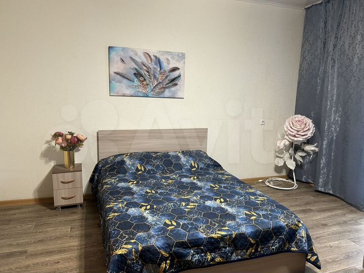 1-к. квартира, 42 м², 2/10 эт.