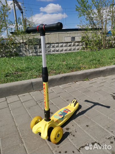 Самокат детский 3х колесный