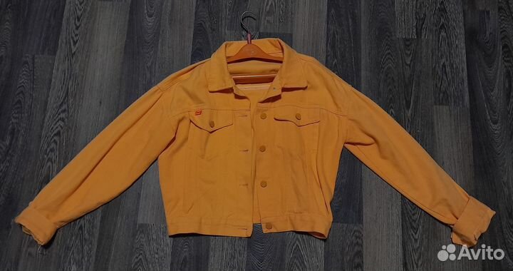 Джинсовая куртка