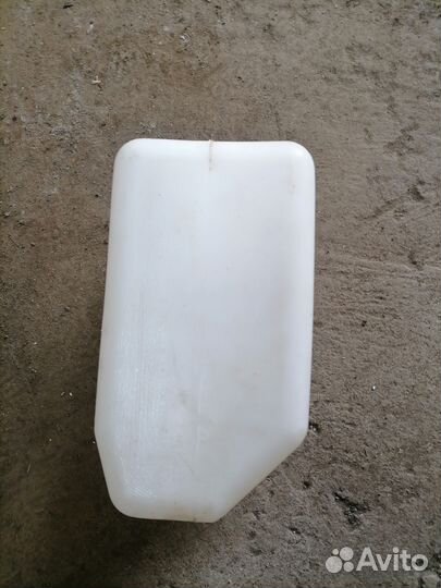 Бачок омывателя газ волга