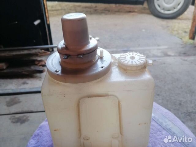 Бачок омывателя на классику