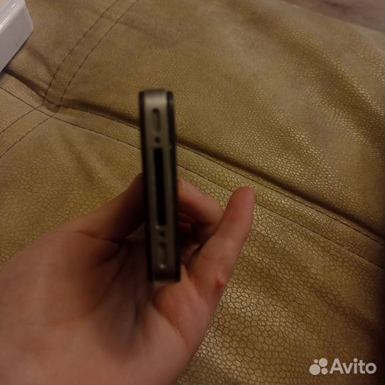 iPhone 4S, 32 ГБ