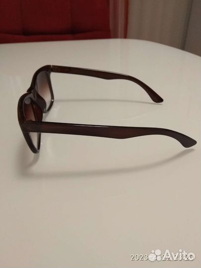 Солнцезащитные очки женские