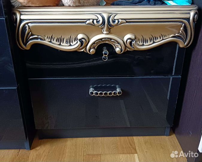 Спальный гарнитур