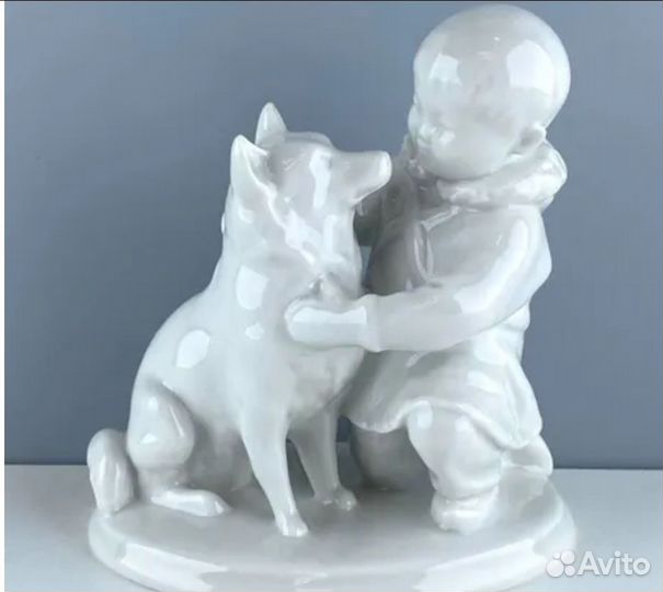 Статуэтка фарфор Якут с собакой