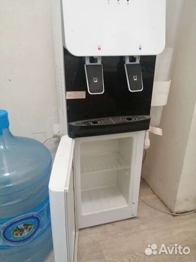 Кулер для воды