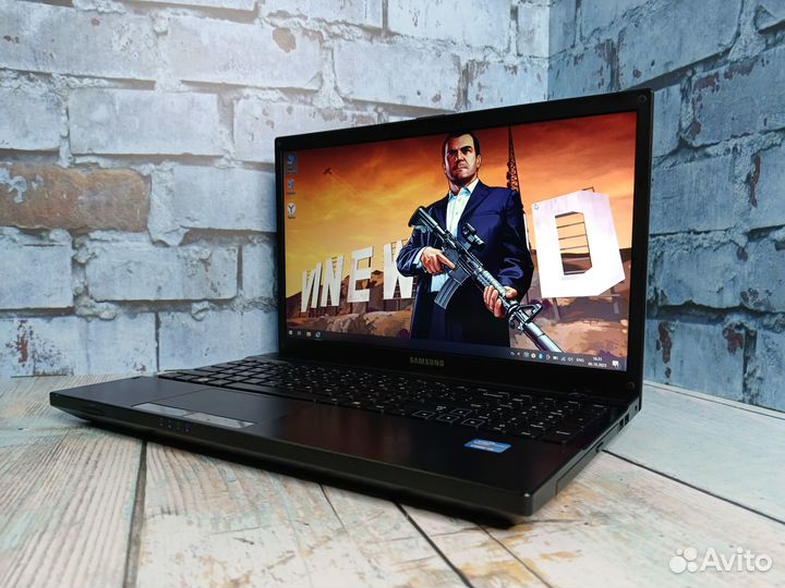 Игровой ноутбук Samsung i5/2видеокарты/8Gb/SSD