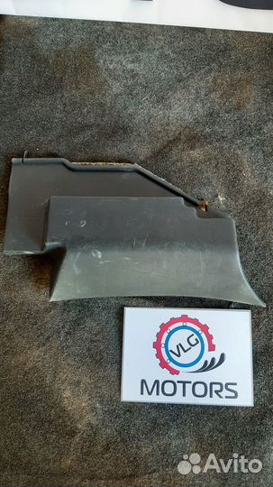 Пластик Toyota Avensis AZT 250