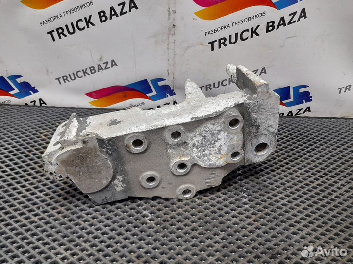 1456930 Кронштейн бампера левый Daf CF