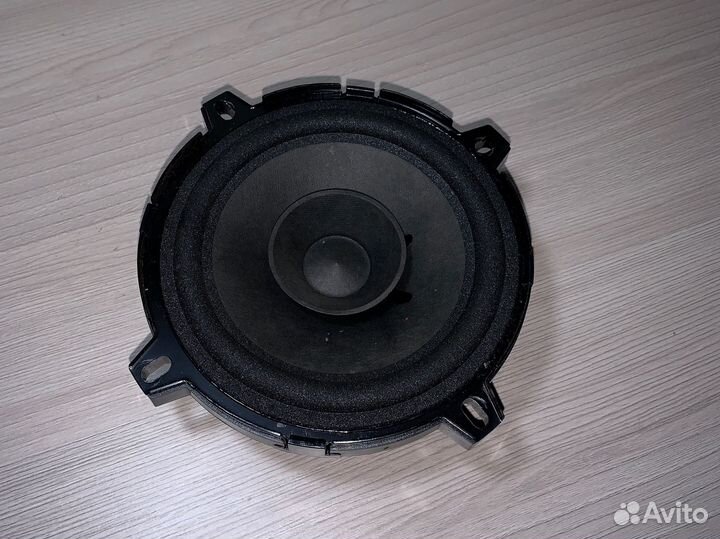 Штатные динамики LADA Granta FL