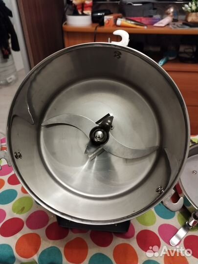 Мельница для порошков специй, разных зёрен, злаков