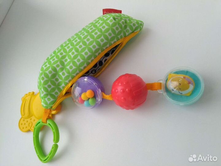 Мягкая игрушка Горошек Fisher Price с погремушками