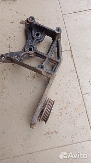 Ролик кондиционера Kia Sportage 1