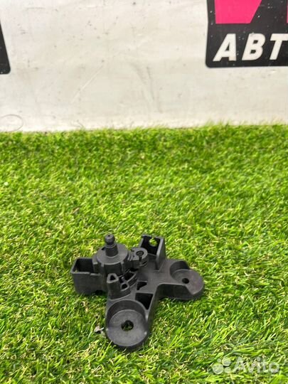 Ручка открывания капота Ford Explorer 6 U625 2020