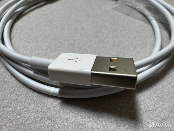 Зарядный провод на iPhone USB (оригинал)