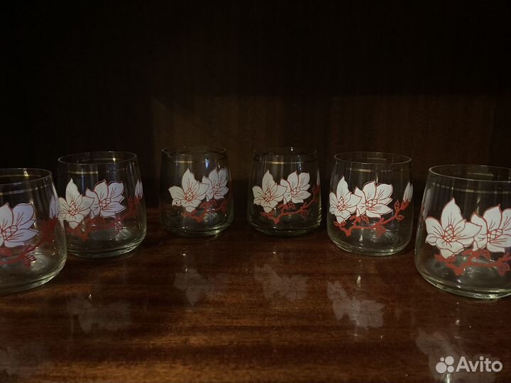 Бокалы, стаканы, кружки