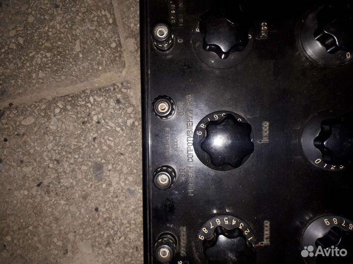 Магазин сопротивлений Р33