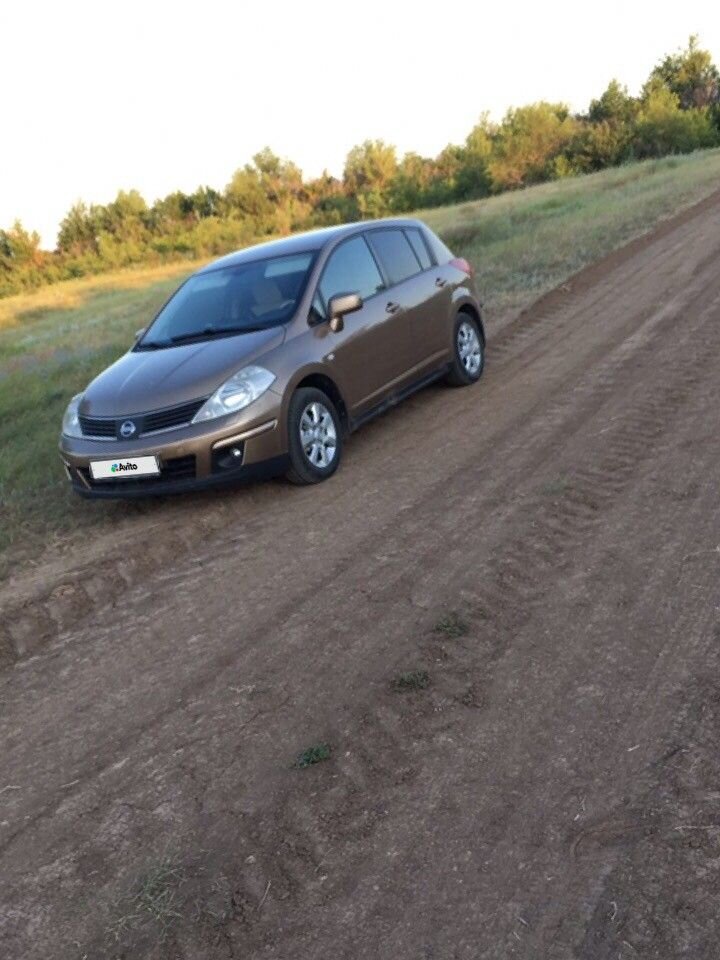 Nissan Tiida: фото владельца